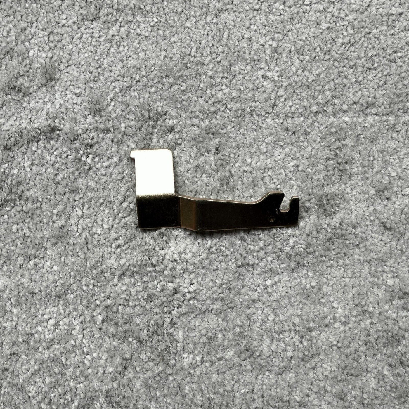 Knitmaster Mod 151 Chunky Knitting Machine Carriage LOCK Main image