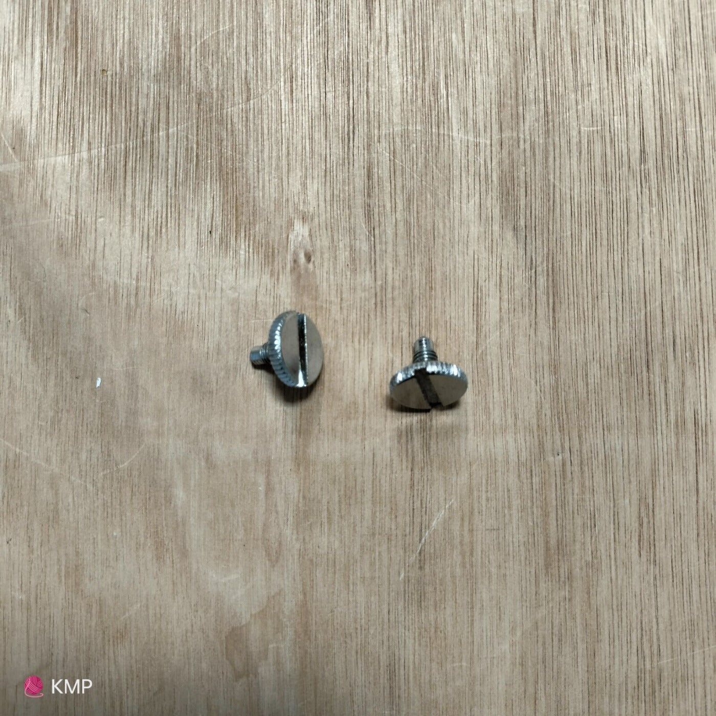 Knitmaster SRP-20 Ribber JOINER SCREWS x2 Main image