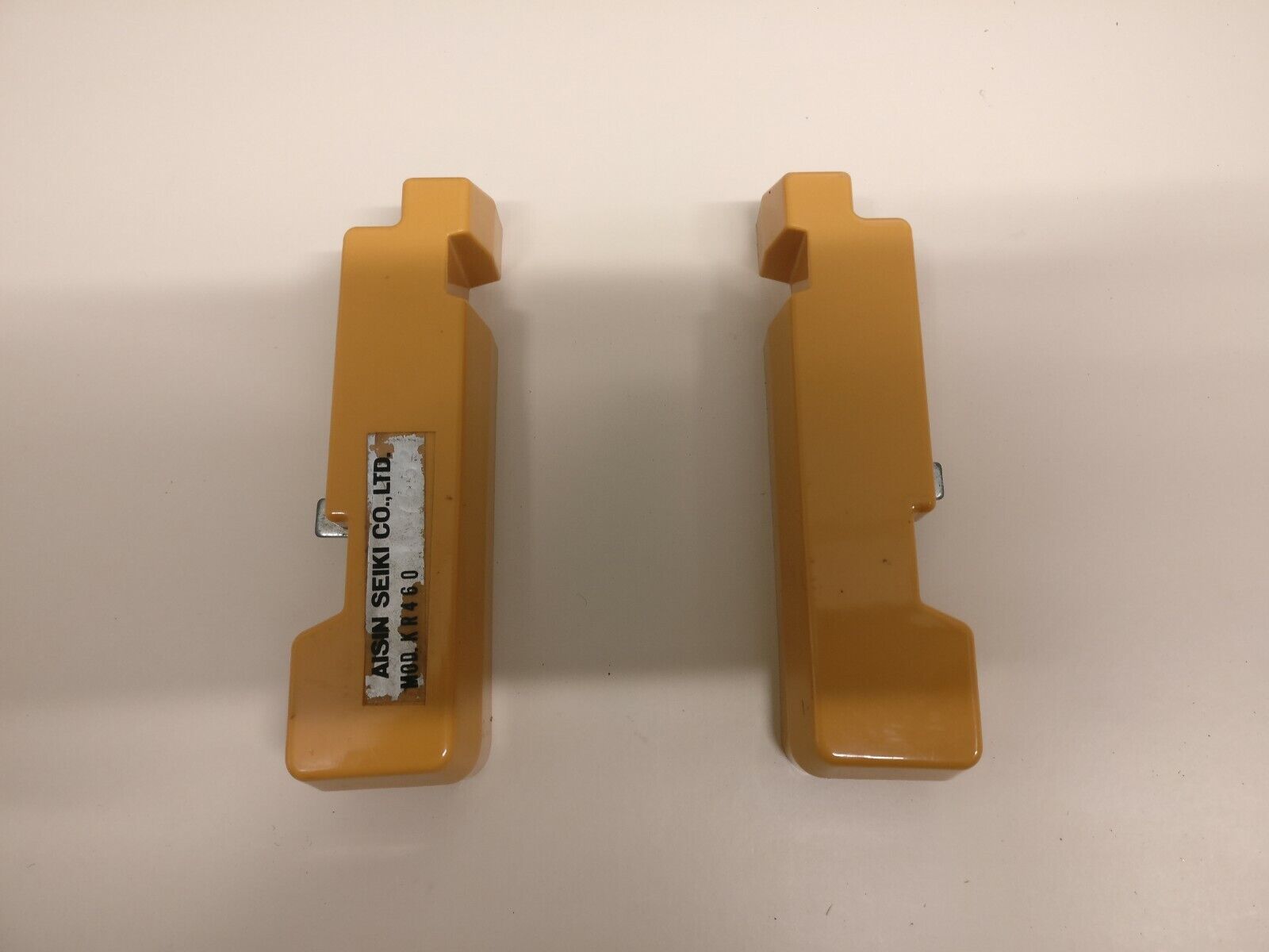Toyota KR 460 Ribber Needle Bed LEFT AND RIGHT SIDE END EDGE PLASTICS Main image