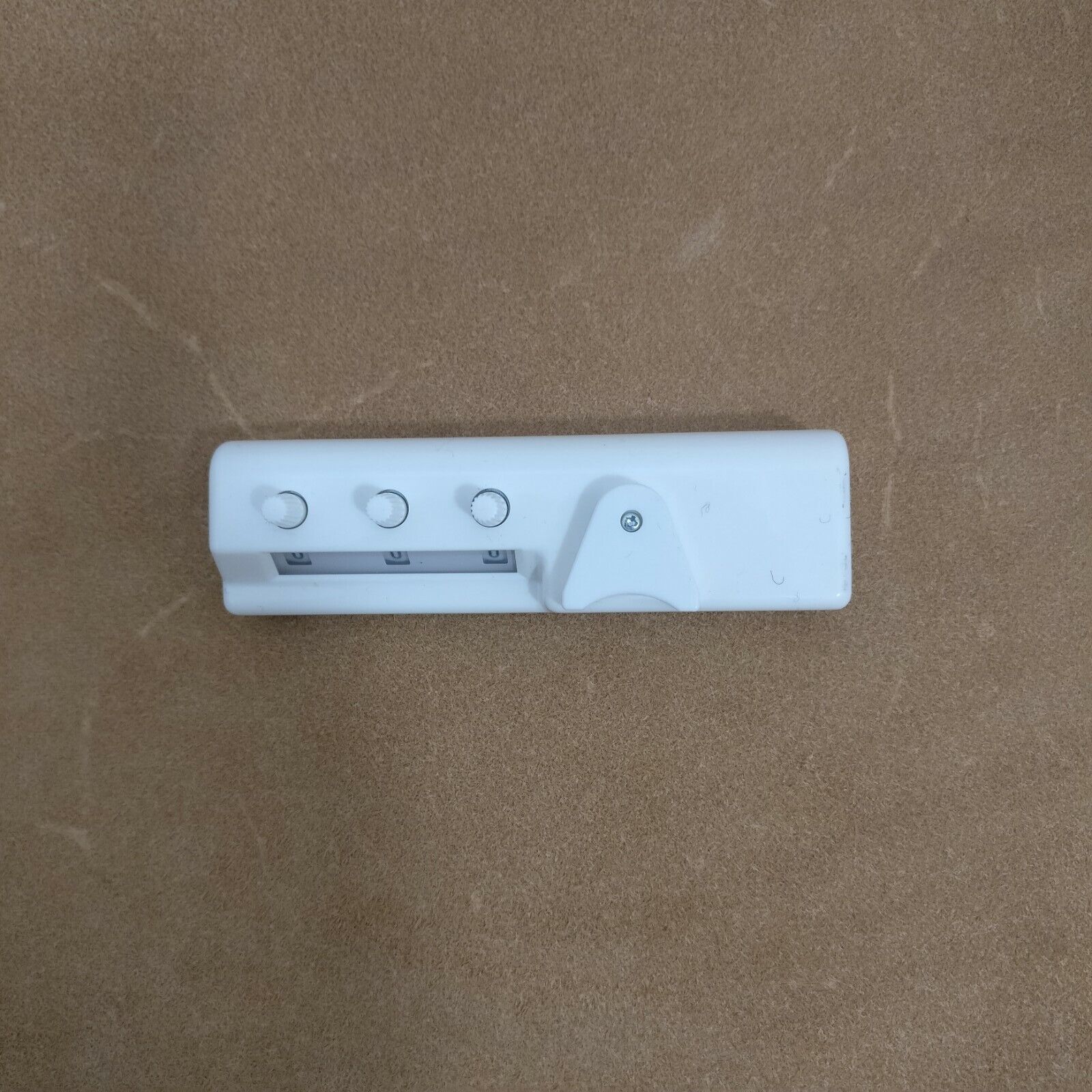 Silver Reed SK-280 Knitting Machine ROW COUNTER Main image