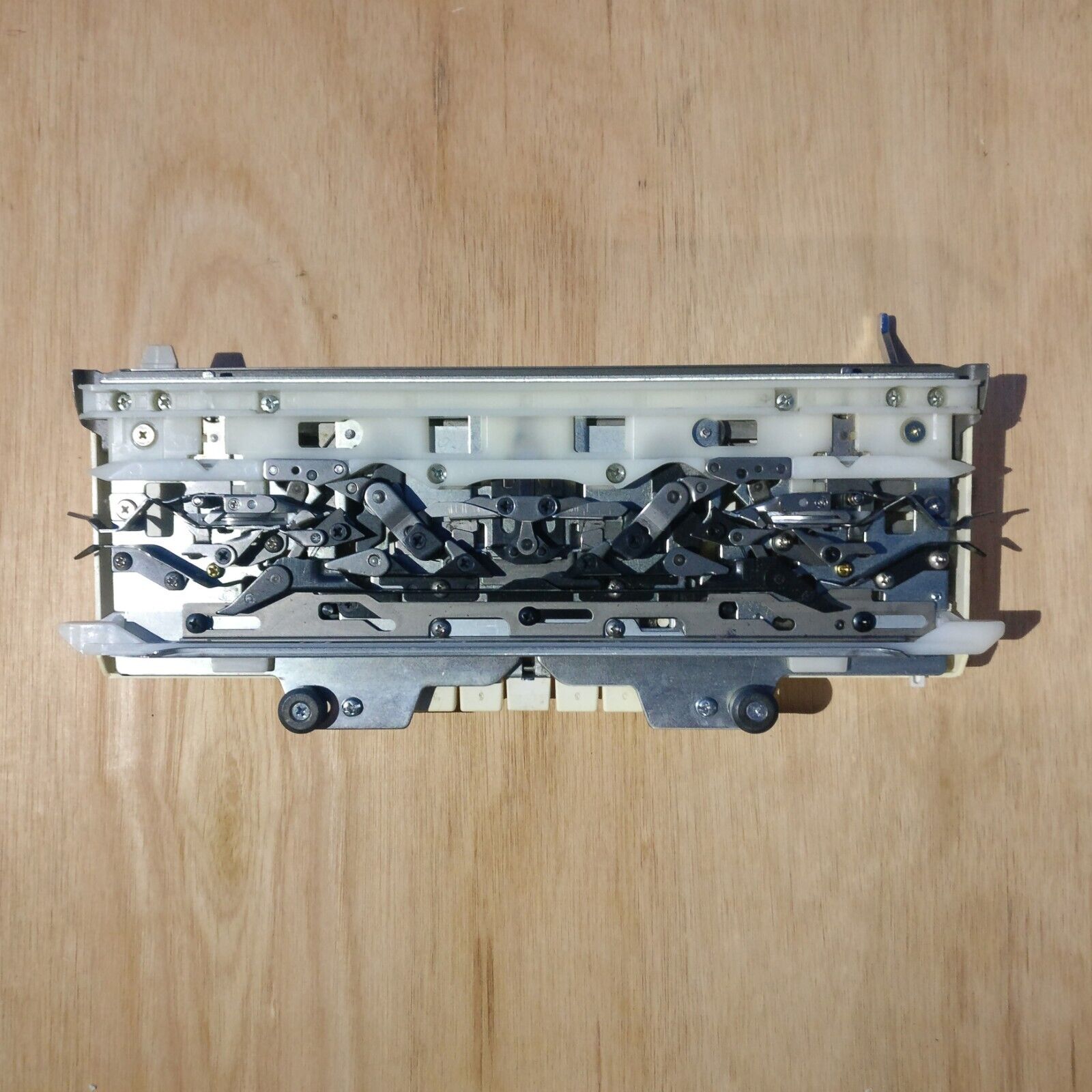 Brother KH-940 Electroknit MAIN CARRIAGE Secondary image