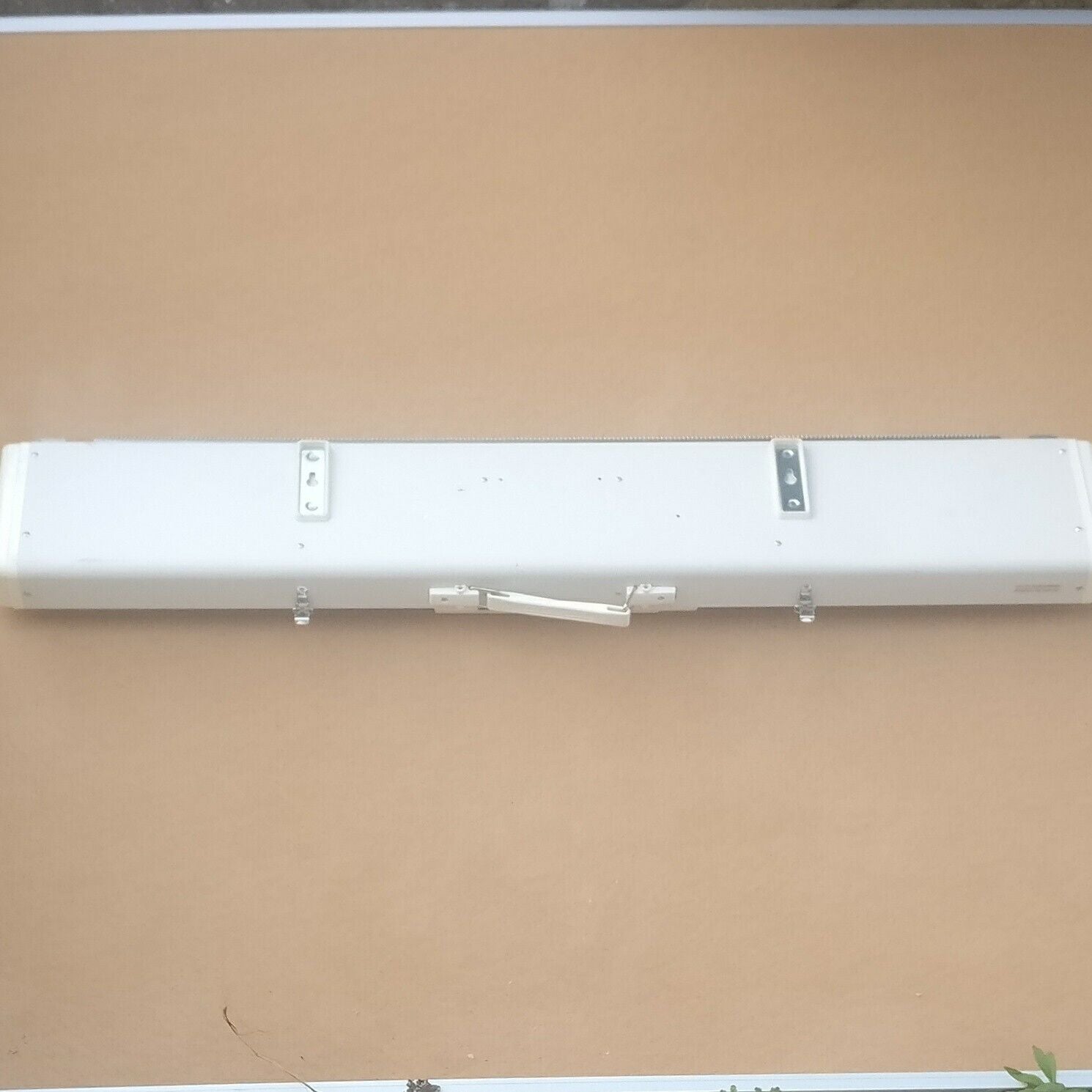 Silver Reed SK 280 knitting machine NEEDLE BED Secondary image