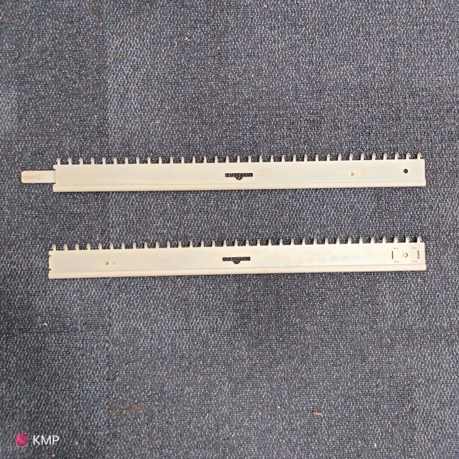 Brother KX 350 Knitting Machine CAST ON COMB. Main image