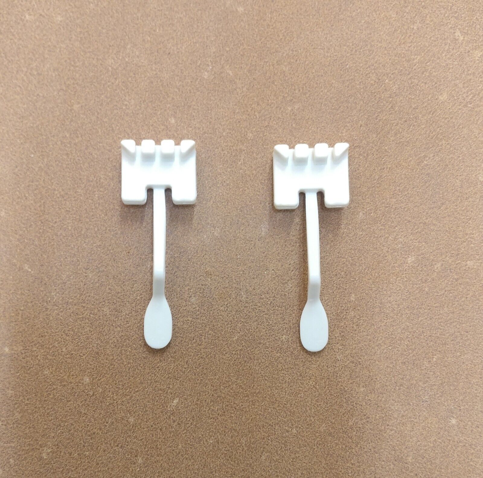 Silver Reed SK-280 Knitting Machine YARN SEPARATOR Main image