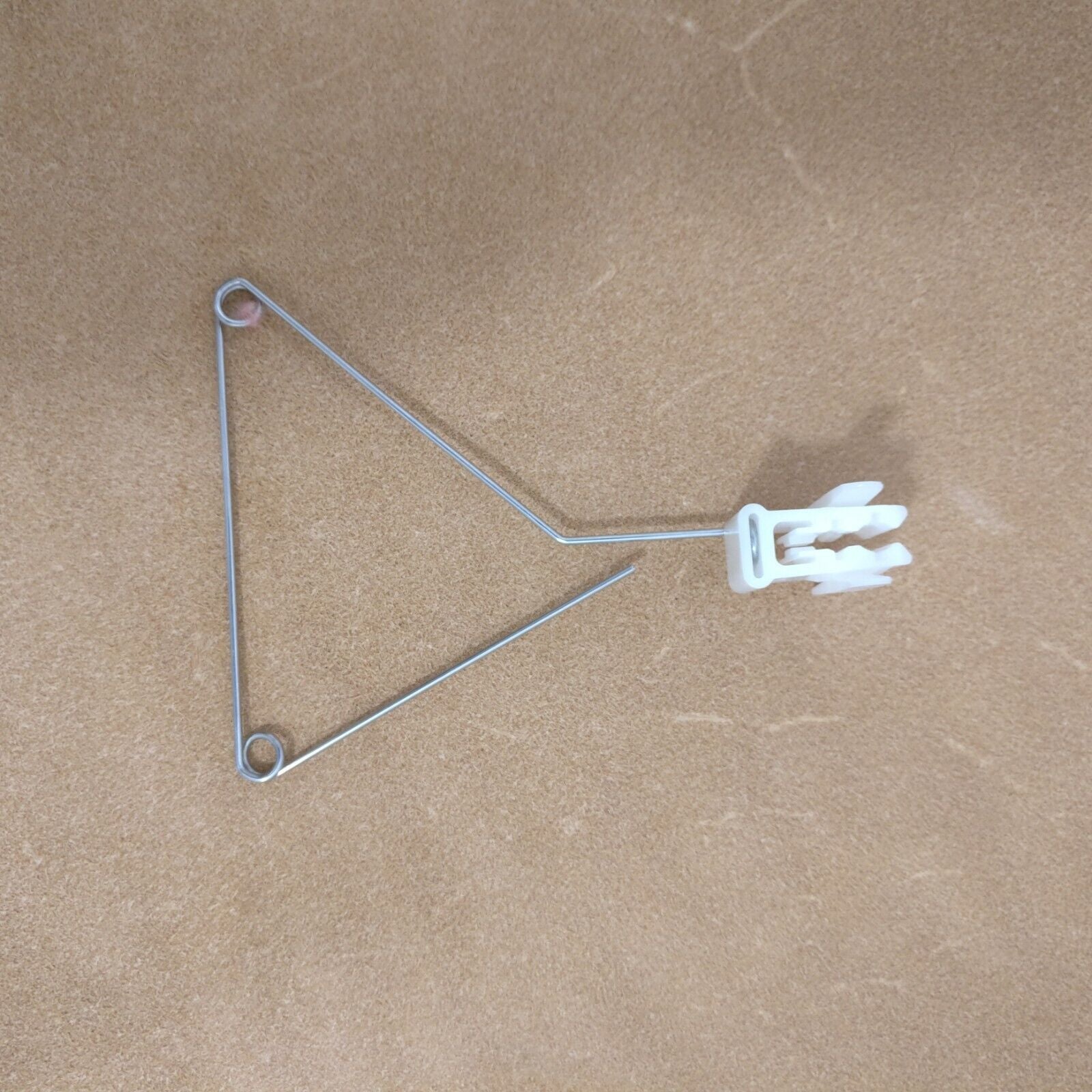 Silver Reed SK 280 Knitting Machine TENSION GUIDE Main image