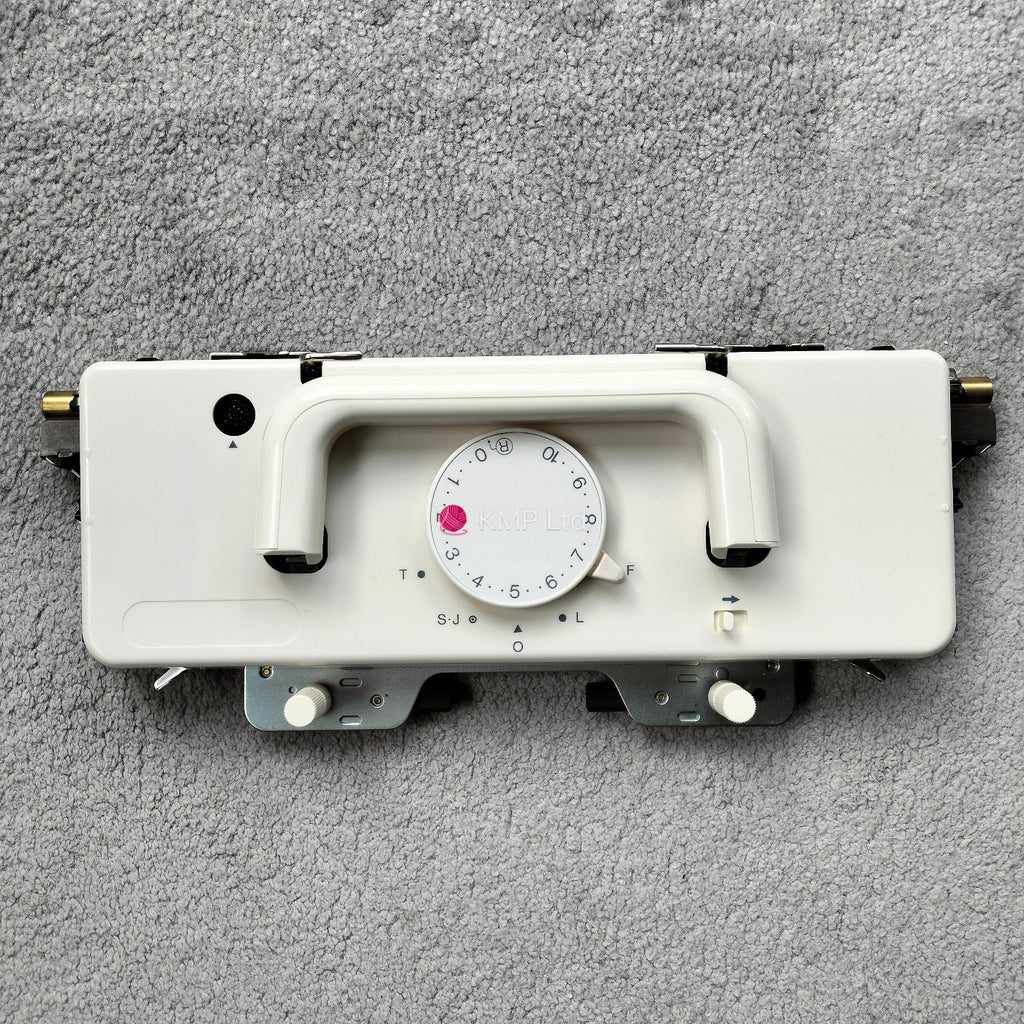 Silver Reed SK 890 Knitting Machine CARRIAGE