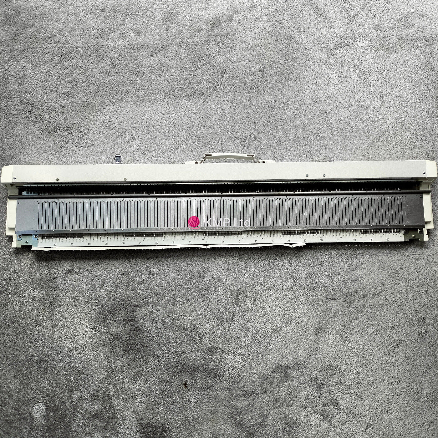 Silver Reed Sk 890 Needle Bed  Main image