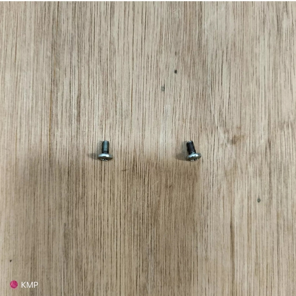 Silver Reed SK-740 Carriage Cover BINDING HEADSCREW