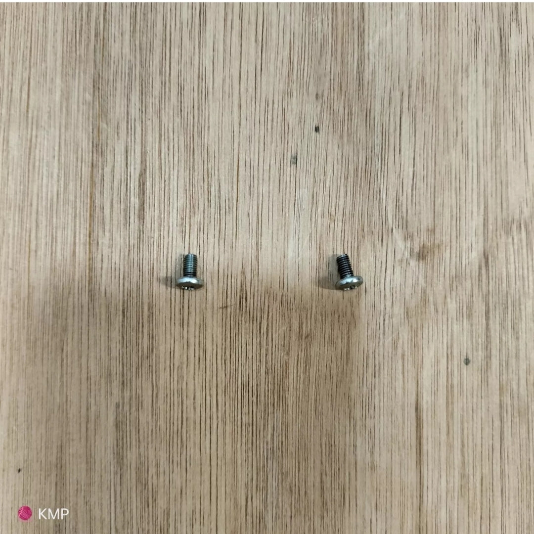 Silver Reed SK-740 Carriage Cover BINDING HEADSCREW