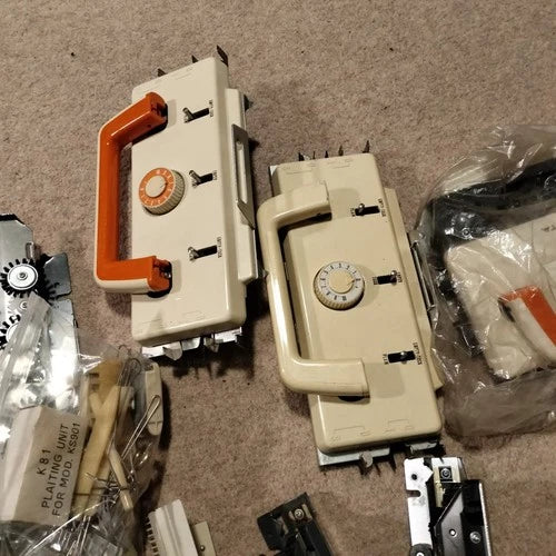 Toyota KR 501 RIBBER CARRIAGE