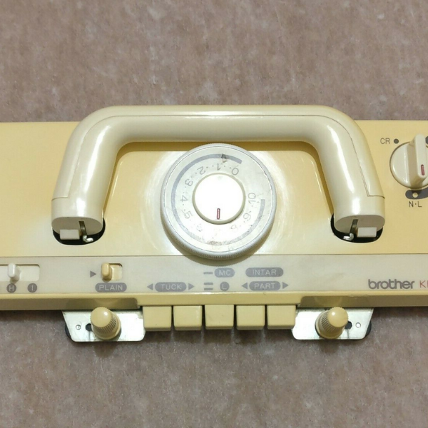 Brother KH950 Knitting Machine MAIN CARRIAGE Main image