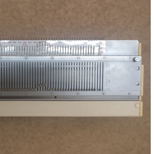 Brother KR-850 Ribber NEEDLE BED needle bed only