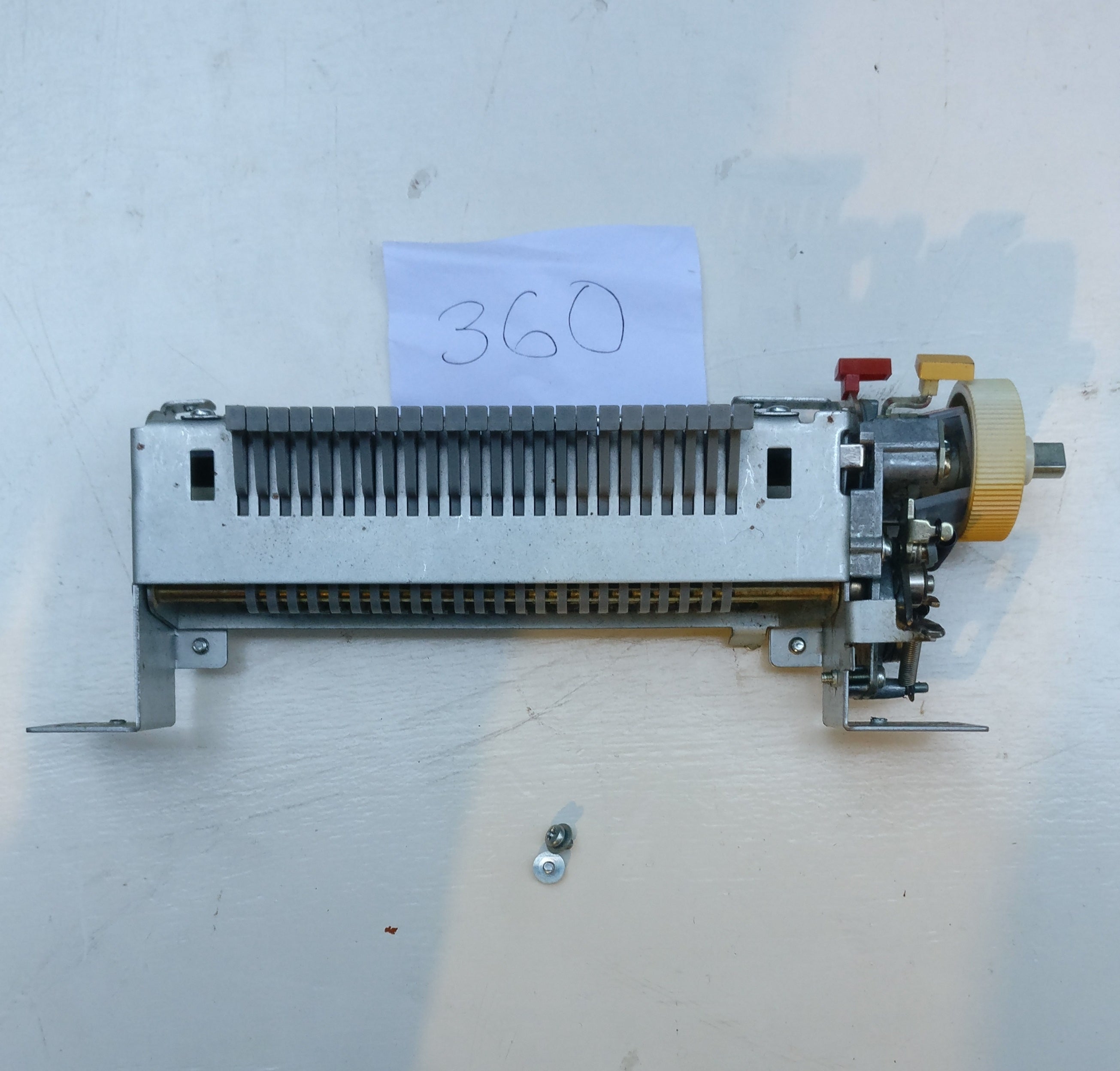 Knitmaster Mod. 360 PUNCHCARD PATTERN SYSTEM UNIT Secondary image