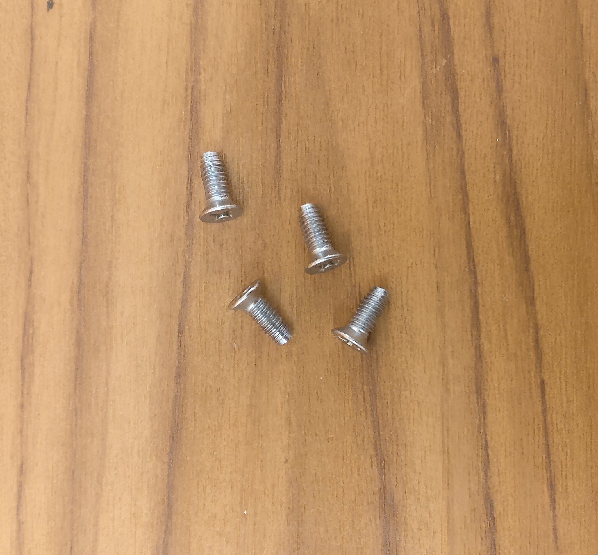 Knitmaster MOD 700 Needle Bed TOP 4 SCREWS