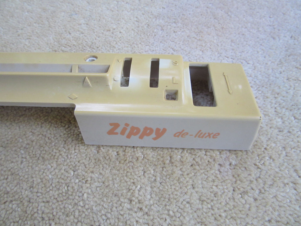 Knitmaster ZIPPY DE-LUXE PUNCHCARD PATTERN SYSTEM UNIT COVER