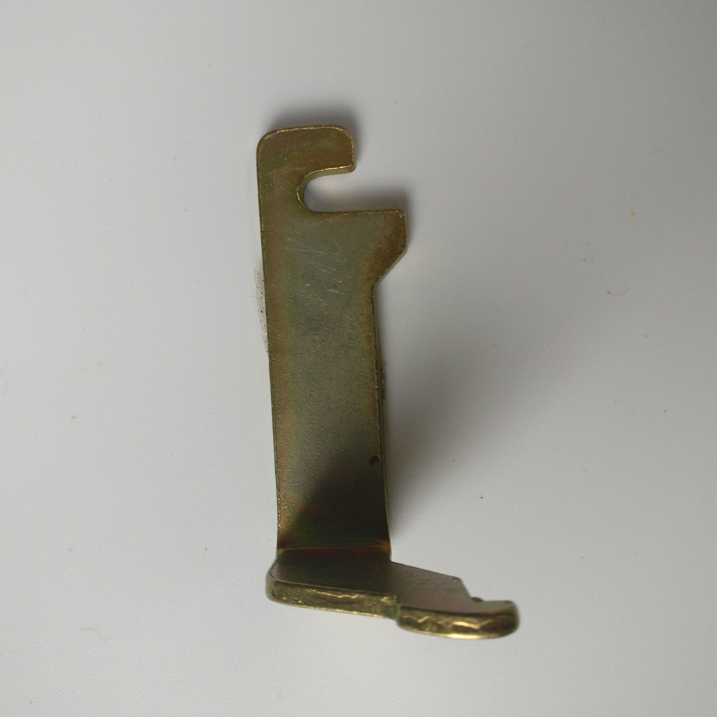 Knitmaster Mod 323 CARRIAGE LOCK PLATE Main image